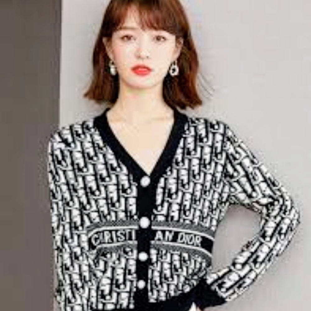 Dior Cardigan - Picture 2 of 8